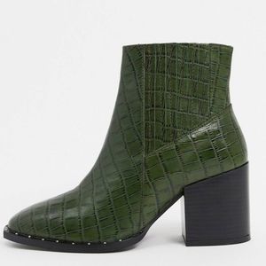 NWT Asos Design Crocodile WIDE FIT Ankle Boots with Block Heel